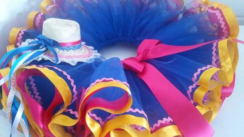 15 ideias de roupa para festa junina - DIY - saia tutu  em tule com fitas de cetim