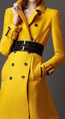 Casaco longo de cores quentes - amarelo