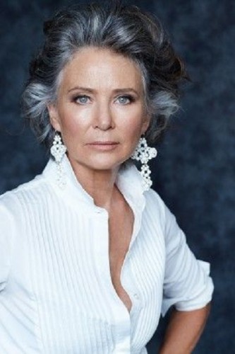 06a-silver hair color