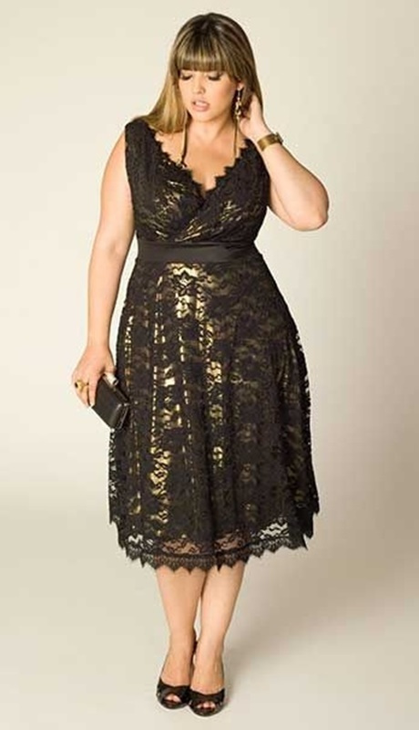 vestido preto com renda - plus size - moda anti-idade 50+ 60+