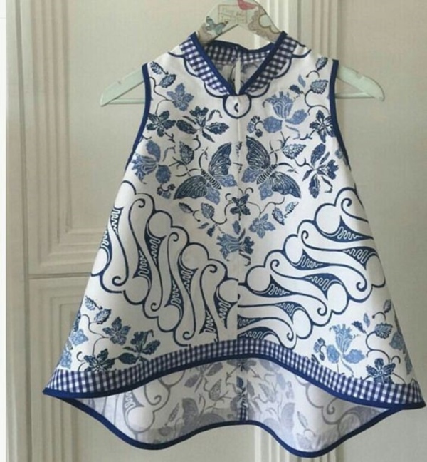 White and black fashion, moda anti-idade branco e azul