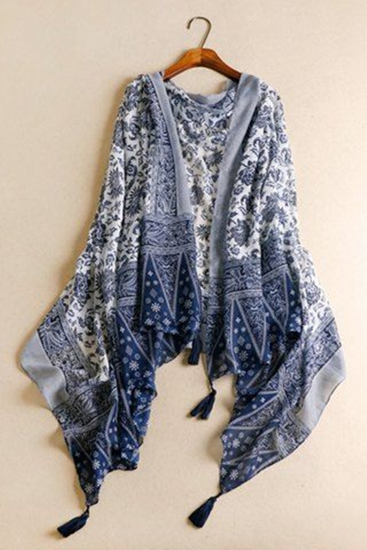Moda senhoras, moda anti-idade azul e branco, white and black fashion
