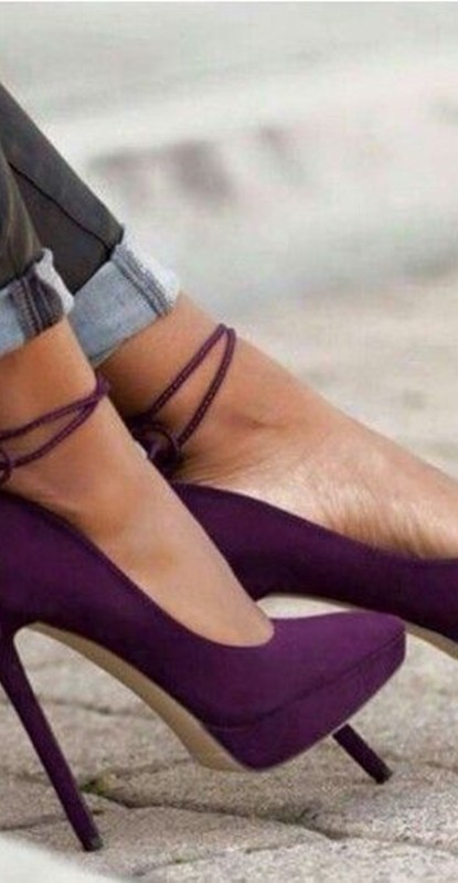 moda ultravioleta - cor pantone 2018 - sapato