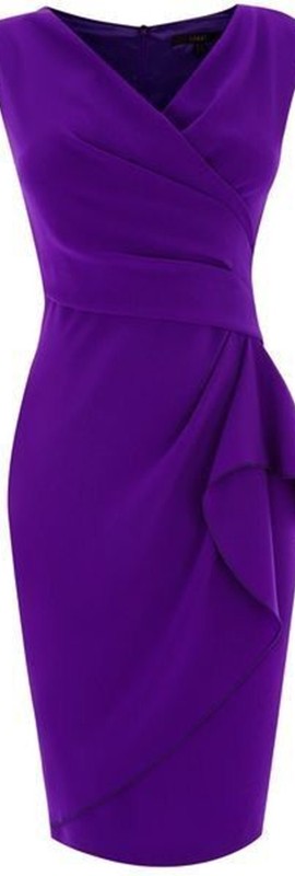 cor 2018 pantone - ultravioleta - vestido