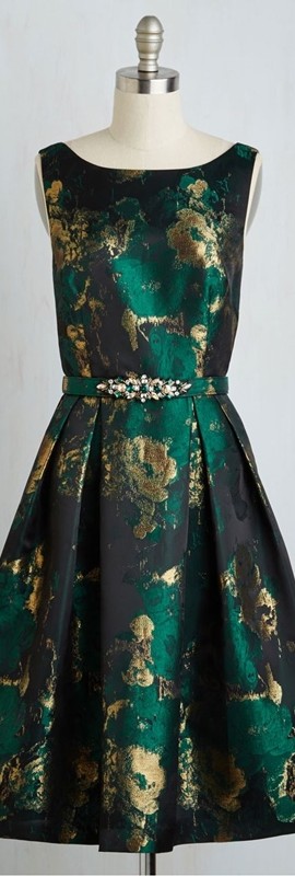 moda anti-idade - vestido para bodas de ouro