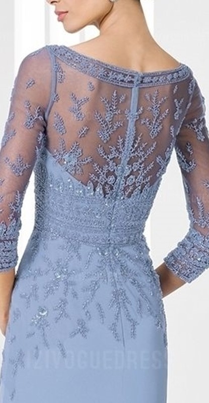 Detalhe das costas do vestido para festa para senhoras