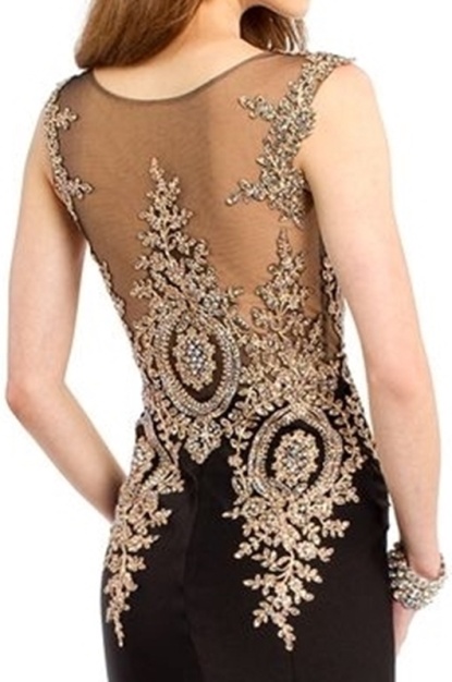 Moda anti-idade - as costas do vestido para festa