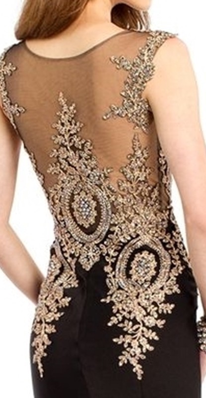 Moda anti-idade - as costas do vestido para festa