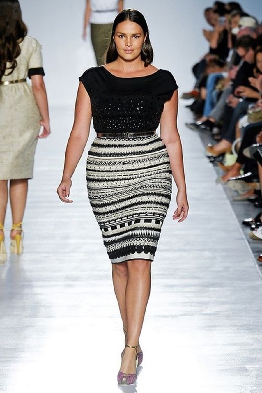 Moda curvy para senhoras - duas peças