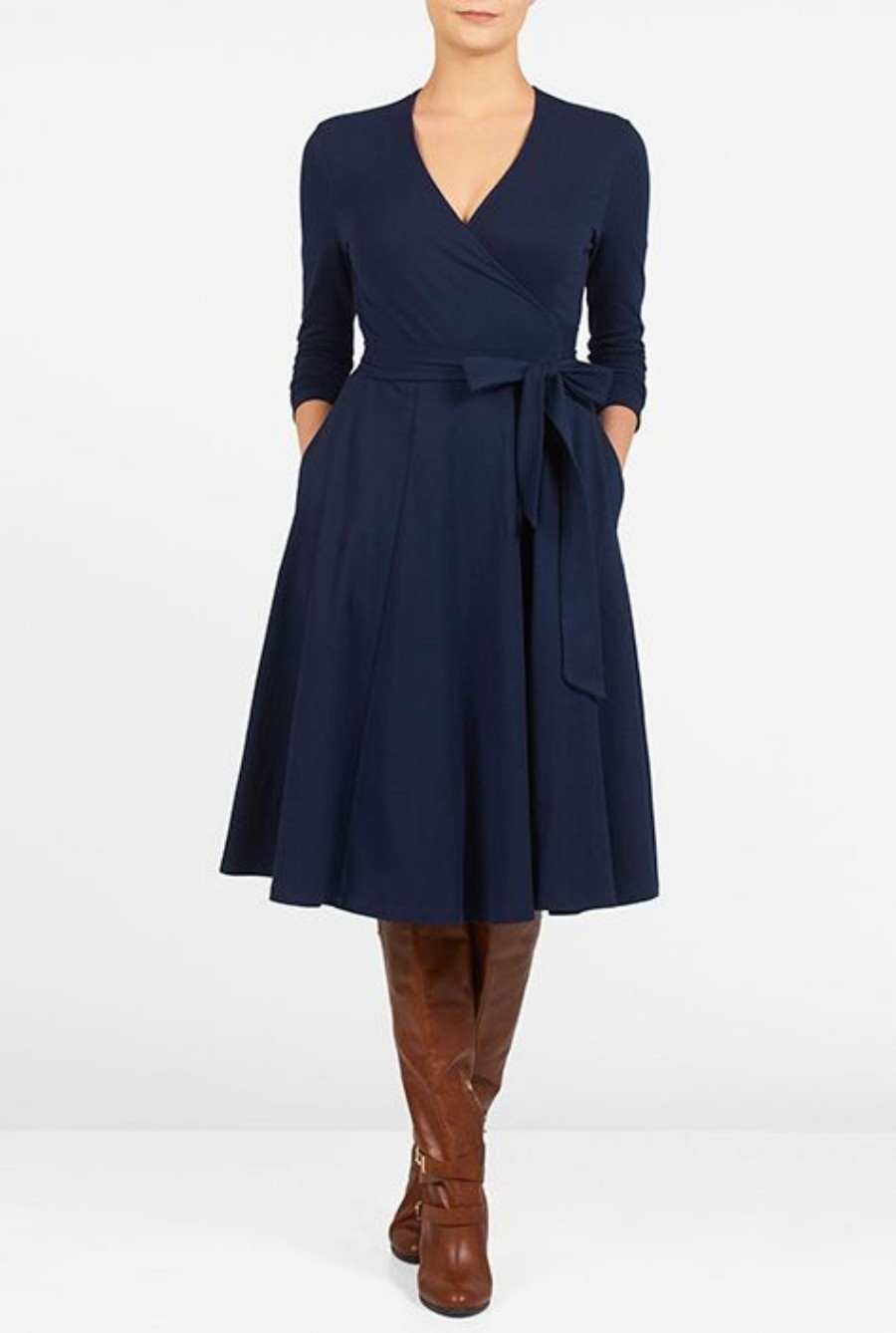 Moda anti-idade: como usar botas com saia - www.defrenteparaomar.com