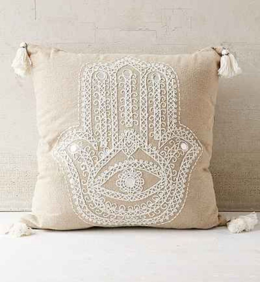 Almofadas bordadas para decoração