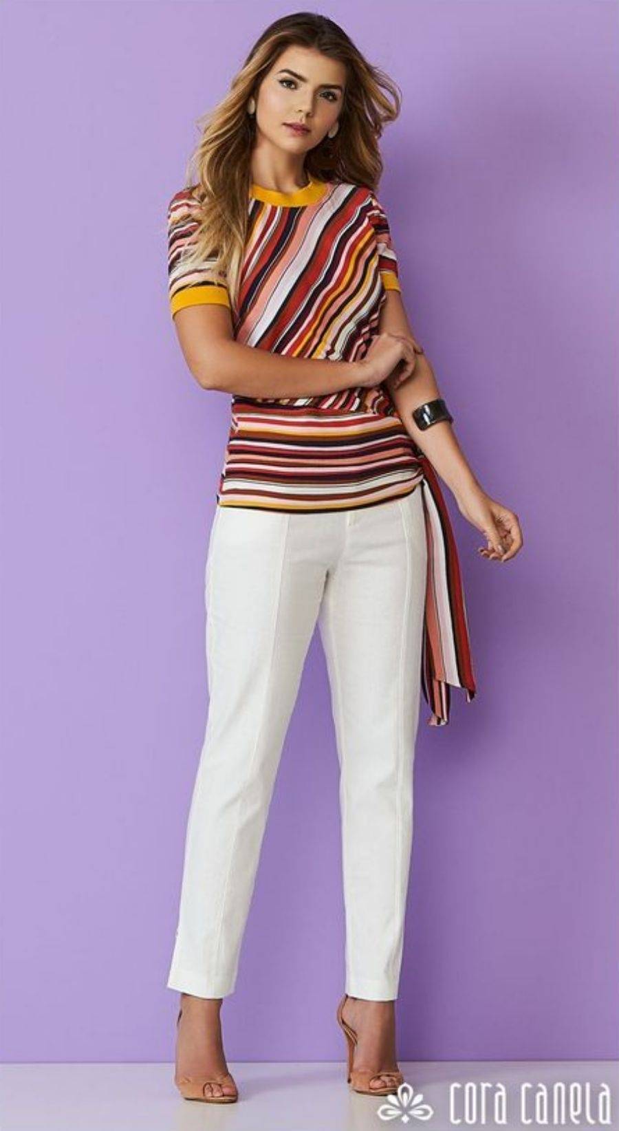 Moda anti-idade: blusa de listras diagonais