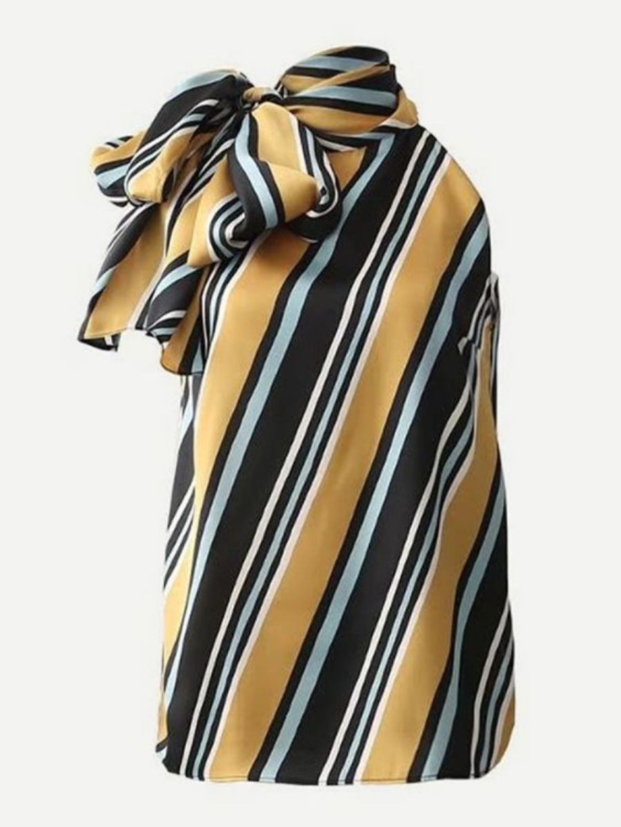 Moda anti-idade: blusa de listras diagonais