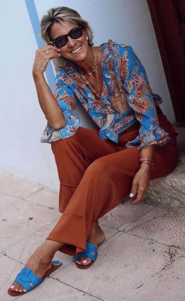 Moda anti-idade:  31 dicas de como combinar o azul
