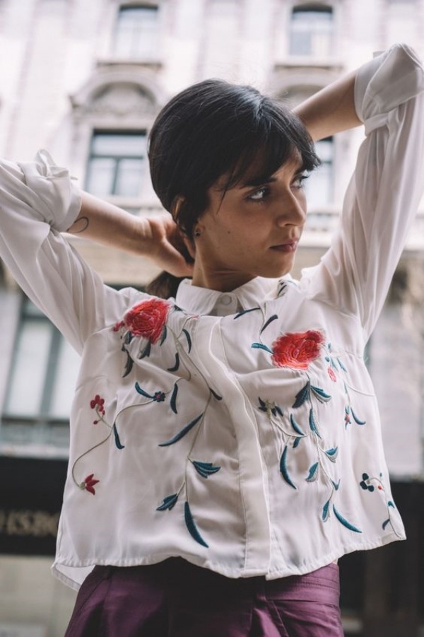 Modelos de camisa bordada bem feminina