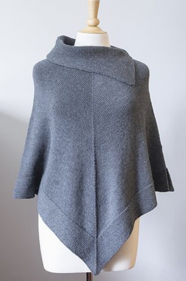 Moda anti-idade: Aqueça-se com um poncho no inverno