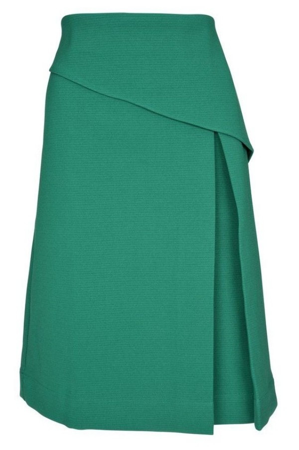 Qual o seu estilo? Saia reta ou saia rodada?