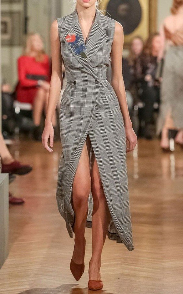 Moda anti-idade: 17 Vestidos clássicos para mulheres modernas