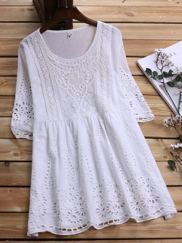 Moda anti-idade: A blusa de laise está de volta!