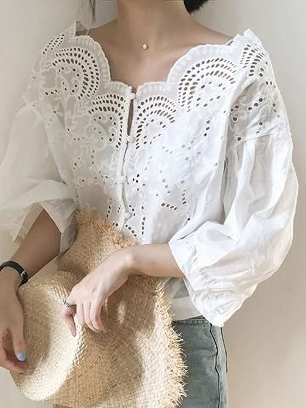 Moda anti-idade: A blusa de laise está de volta!