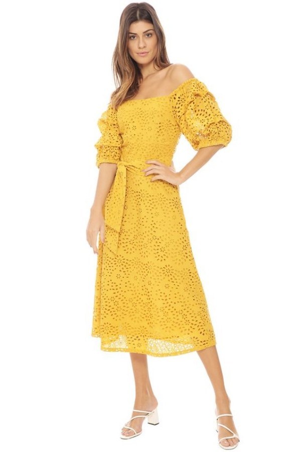23 Vestidos em laise refrescantes para o verão