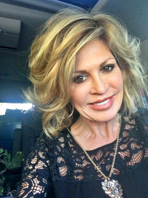 Bem na foto: 18 cortes de cabelo médio ou longo na terceira idade