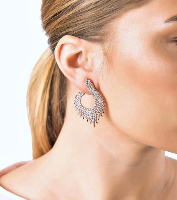 Acessórios na moda: brincos que esbanjam elegância