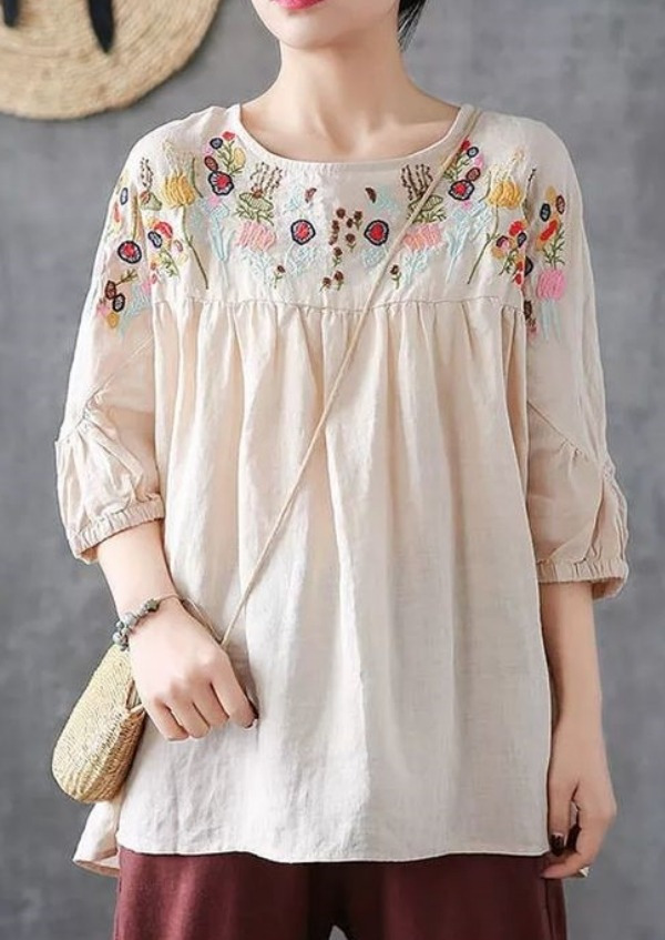 Blusa com bordado floral: 17 opções incríveis!
