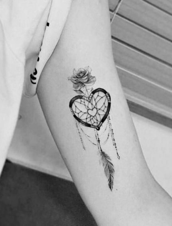 Tatuagens femininas para arrasar no verão!