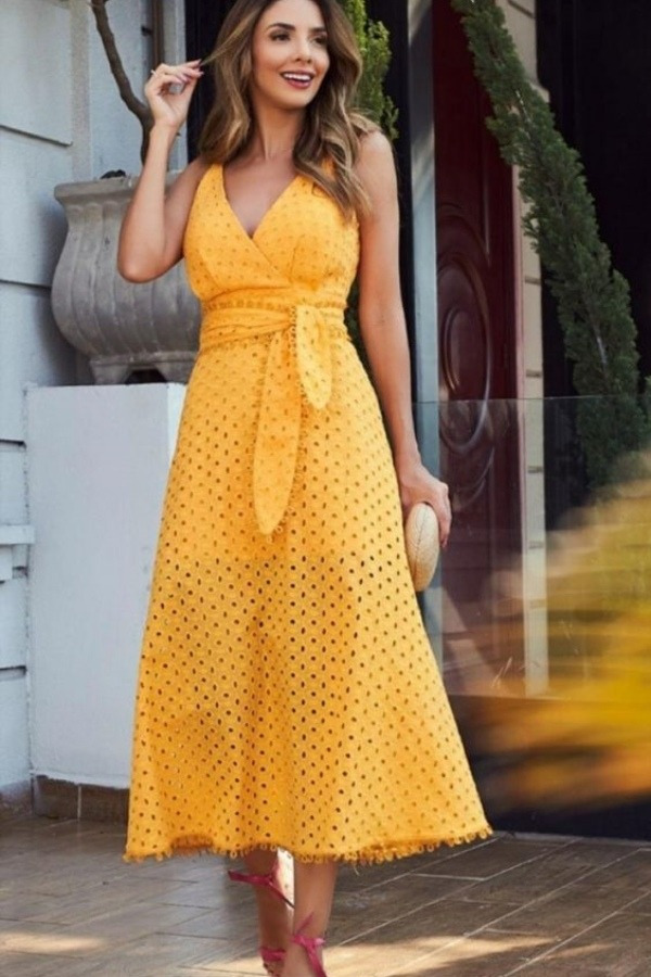 Lindos e modernos modelos de vestido básico evasê