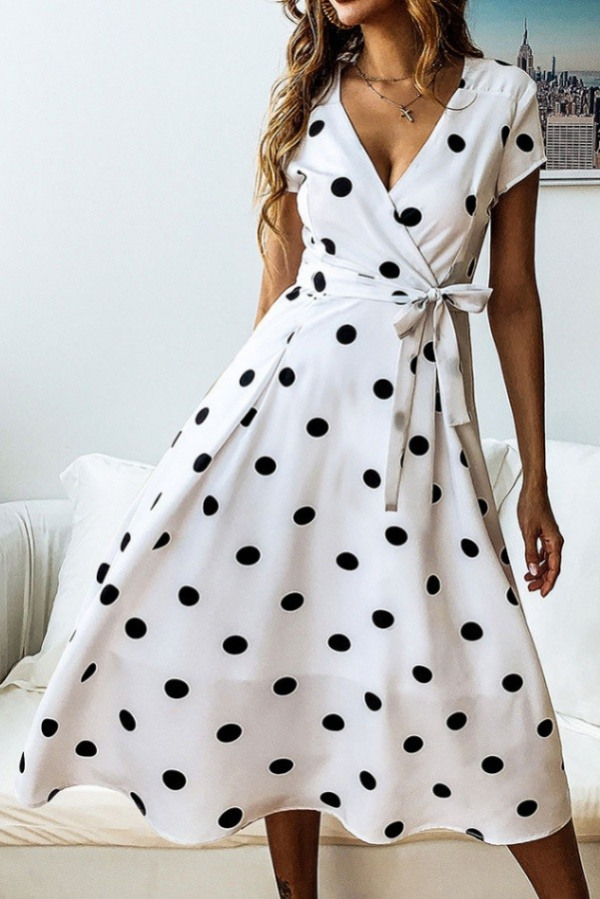 Românticos ou versáteis vestidos rodados