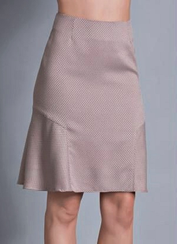Moda saia : A leveza e movimento das saias evasê ou godê