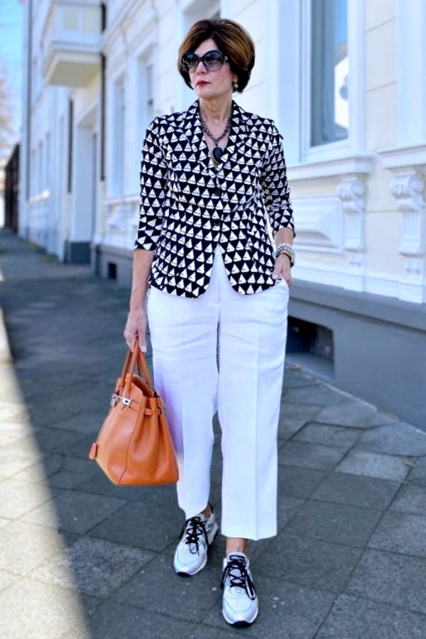 Moda anti-idade: Cardigan ou casaquinho na terceira idade?