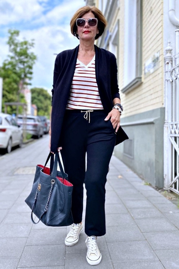 Moda anti-idade: Cardigan ou casaquinho na terceira idade?