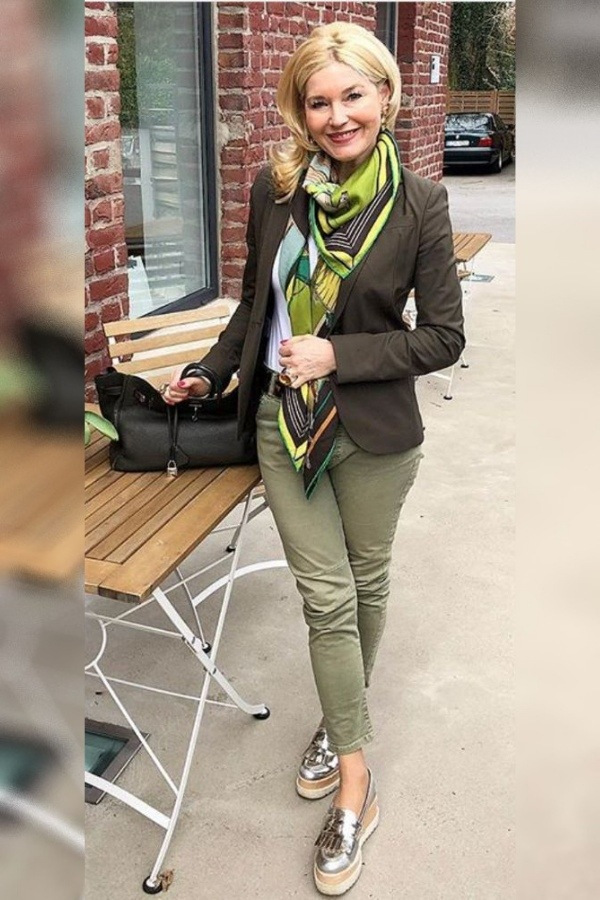 Moda anti-idade: Cardigan ou casaquinho na terceira idade?
