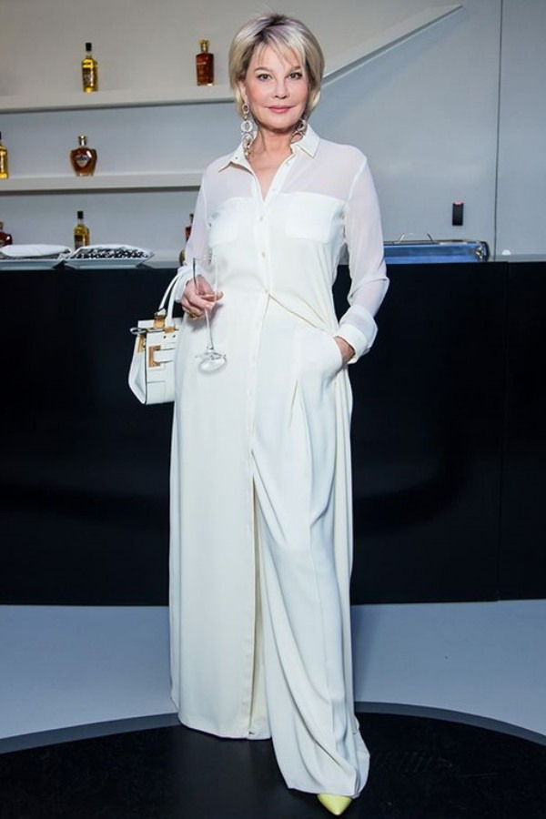 Moda anti-idade: Estilo easy chic para uma festa