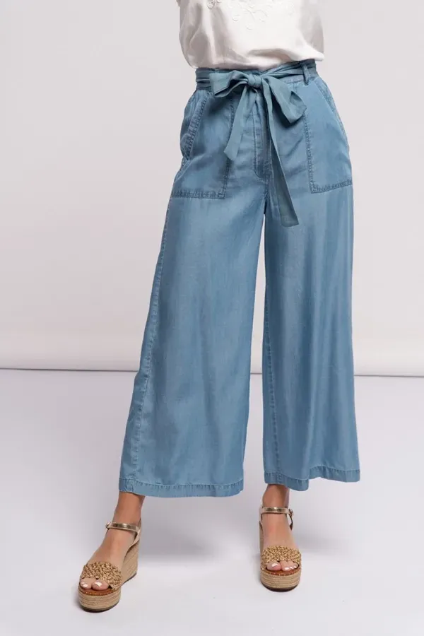 Moda Anti-idade: Looks com jeans – versátil e moderno