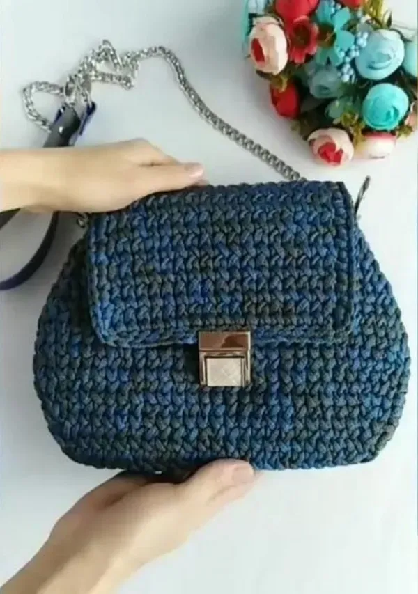 +12 Modelos de bolsa pequena feitas com ponto baixo de crochê
