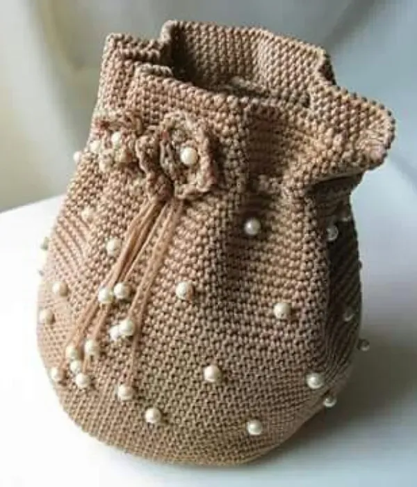 +12 Modelos de bolsa pequena feitas com ponto baixo de crochê