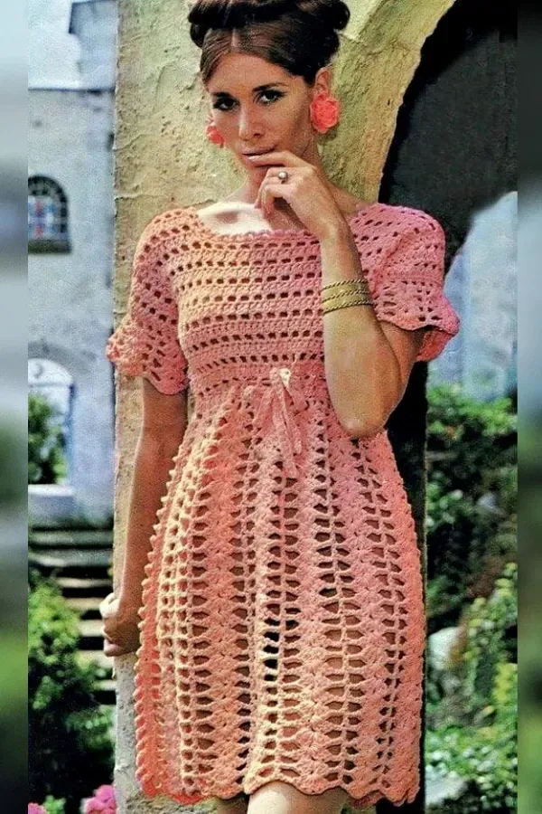 Artesanato na moda: Lindos vestidos de crochê para o verão