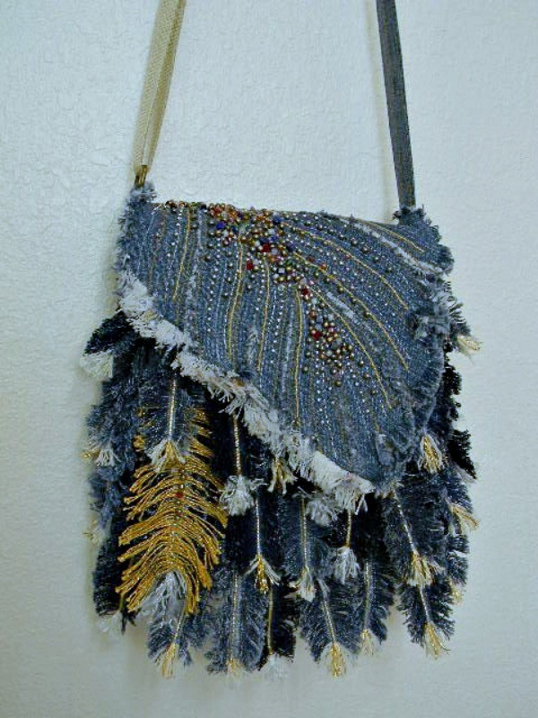 Sustentabilidade na Moda: 19 Inspirações de Bolsas Feitas com Jeans Reciclado