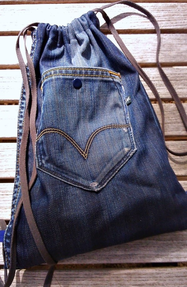 Sustentabilidade na Moda: 19 Inspirações de Bolsas Feitas com Jeans Reciclado