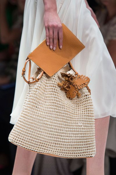 Ermanno Scervino - bolsa de grife em crochê nas passarelas