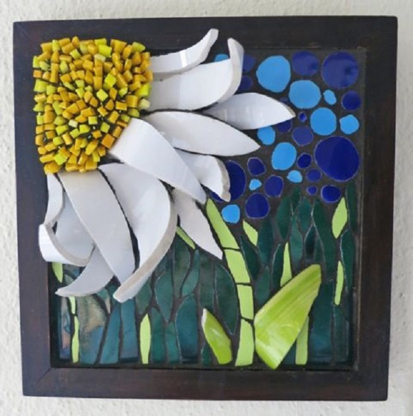 Recicle sua xícaras e louças , fazendo o mosaico picassiette
