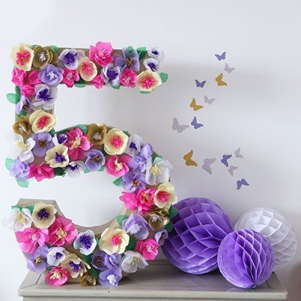 flores gigantes para festa de aniversário