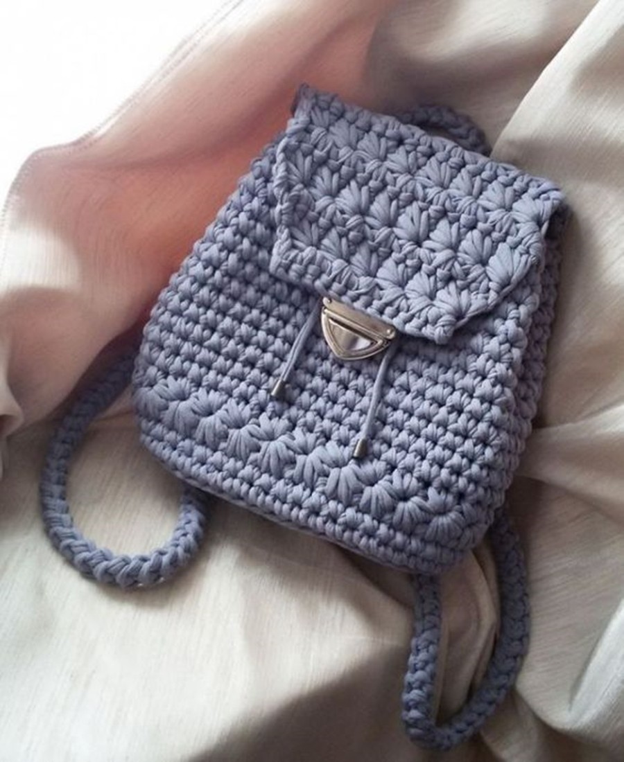 mochila de fio de malha de crochê