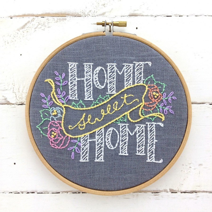 Decoração - Quadro bordado em bastidor