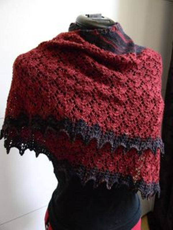 17 Lindos modelos de xales de crochê e trico para se inspirar
