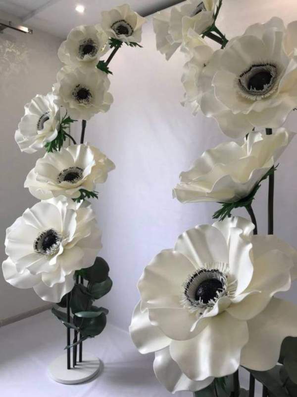 Ideias e modelos de flores de papel gigante - arco de flores