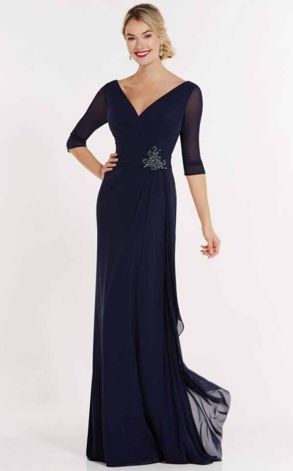 Moda festas: Vestido longo azul - Pantone 2020